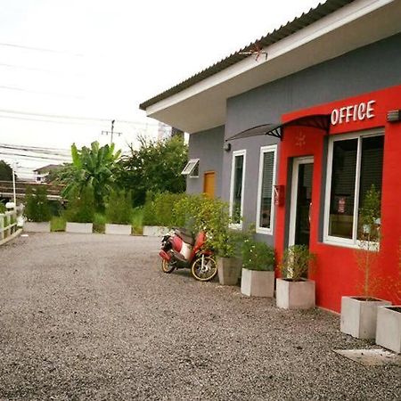 Love Box Resort 曼谷 外观 照片